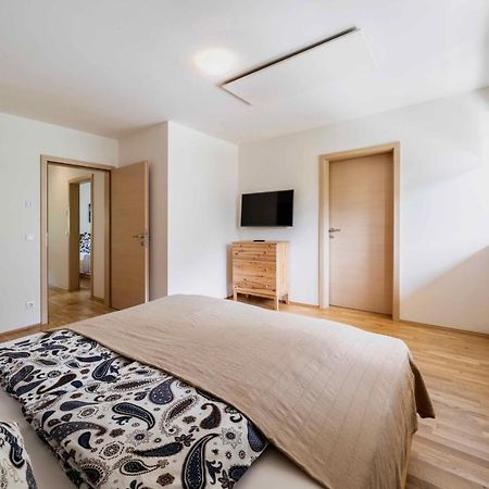 1Schoenes Ferienhaus Im Sonnigen Kaernten Döbriach Dış mekan fotoğraf