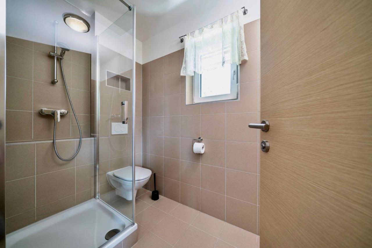 1Schoenes Ferienhaus Im Sonnigen Kaernten Döbriach Dış mekan fotoğraf