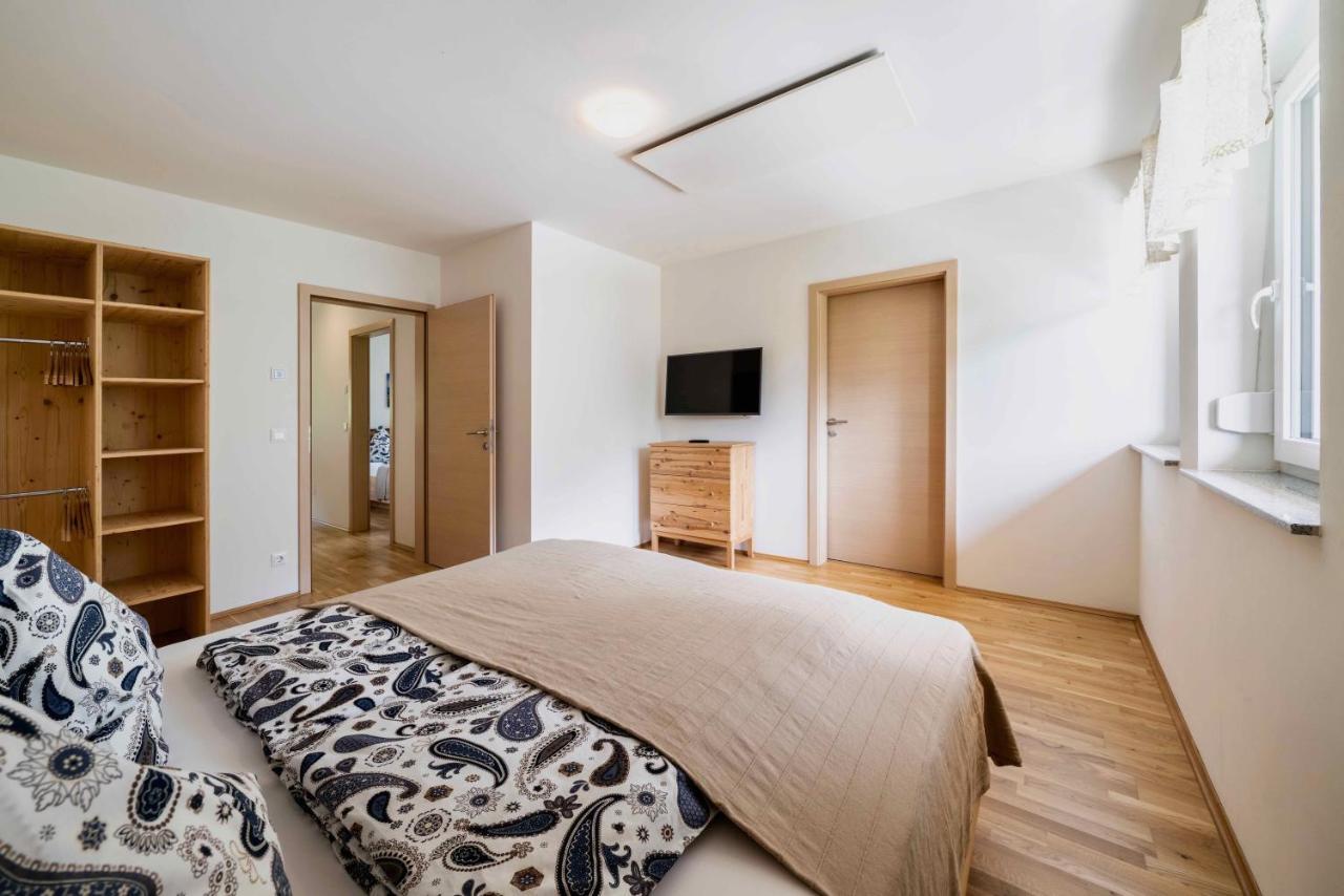 1Schoenes Ferienhaus Im Sonnigen Kaernten Döbriach Dış mekan fotoğraf